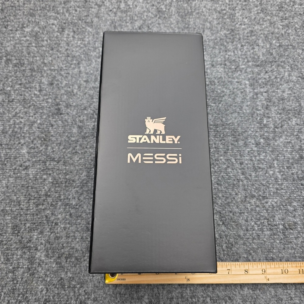 Stanley x Messi GOAT 40oz Quencher ProTour Tumbler Black Gold NIB Flip Straw - Picture 11 of 11